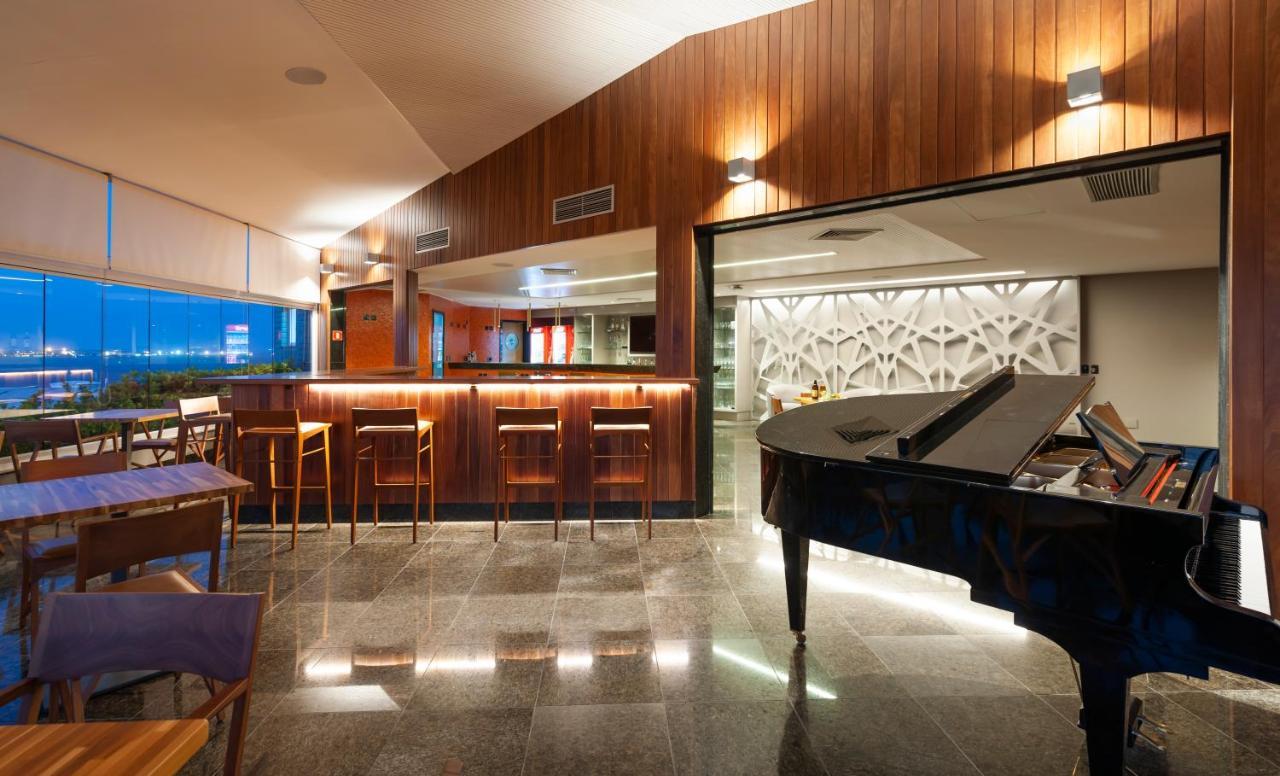 Hotel Senac Ilha Do Boi Vitória Extérieur photo The lounge at the airport